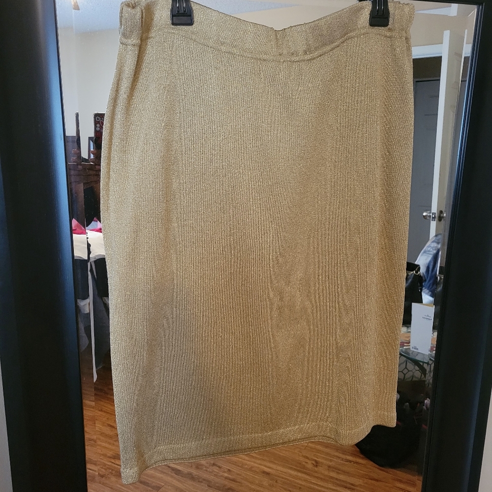 Elegant Gold Skirt